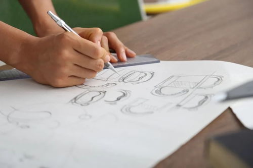 稻盛和夫的管理哲學(xué) 決定項(xiàng)目成敗的不是技術(shù)，而是教育與研發(fā)的深度融合